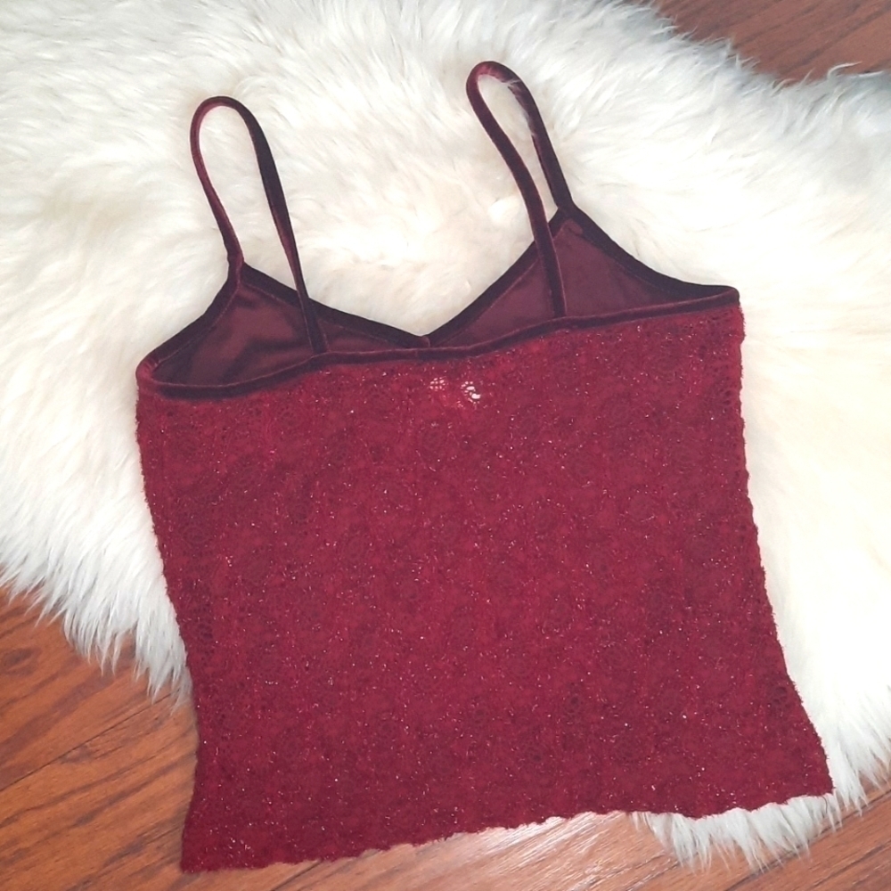 Finesse Vintage Lacefront Burgundy Croptop - Picture 2 of 3